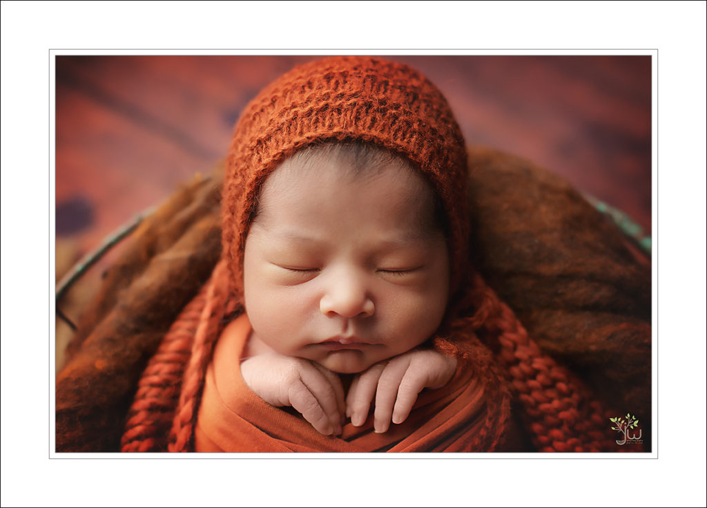 Puyallup newborn photographer